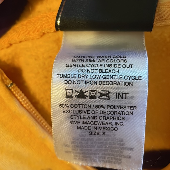 Front zip Harley Davidson lightweight hoodie - Picture 6 of 7